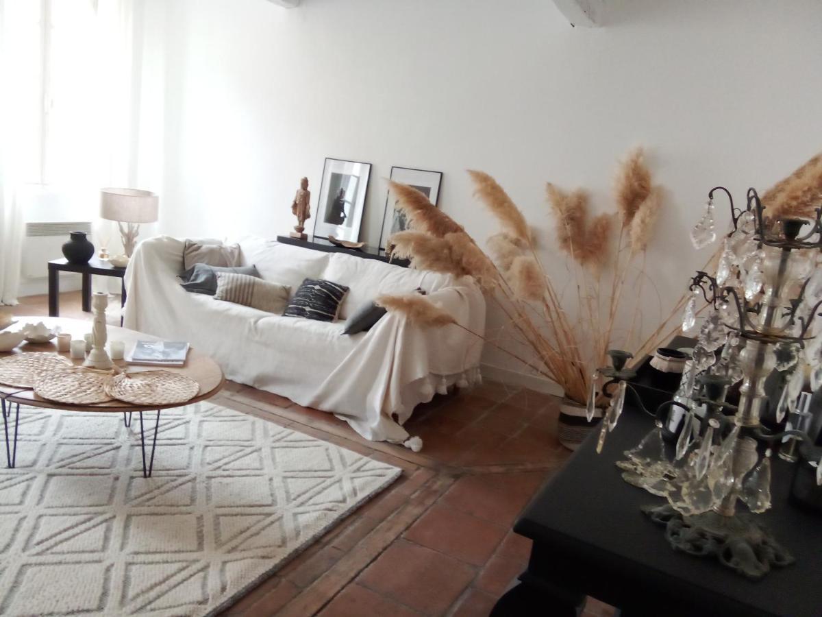 La Maison Perchee Aigues-Mortes Bagian luar foto