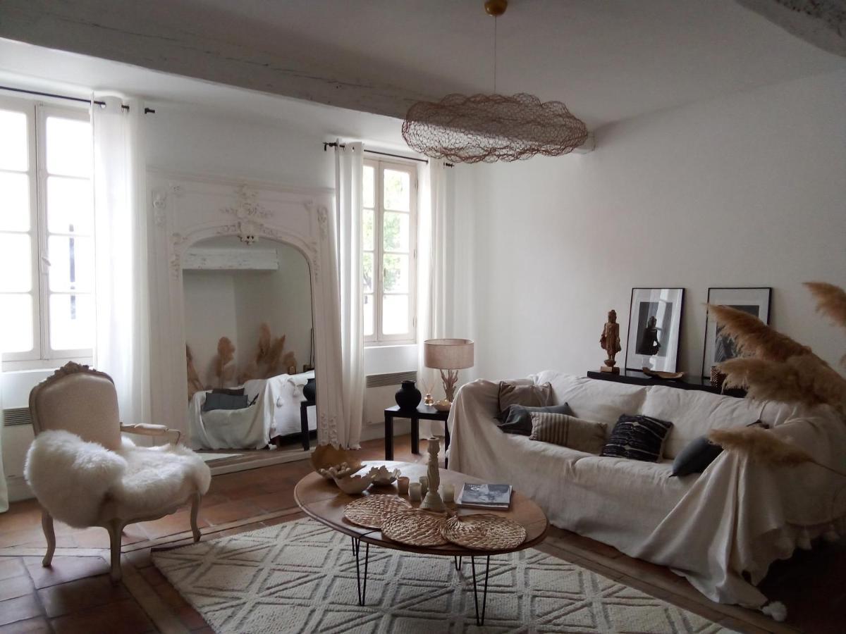 La Maison Perchee Aigues-Mortes Bagian luar foto