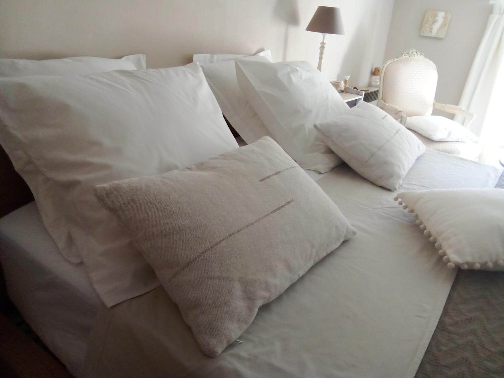 La Maison Perchee Aigues-Mortes Bagian luar foto